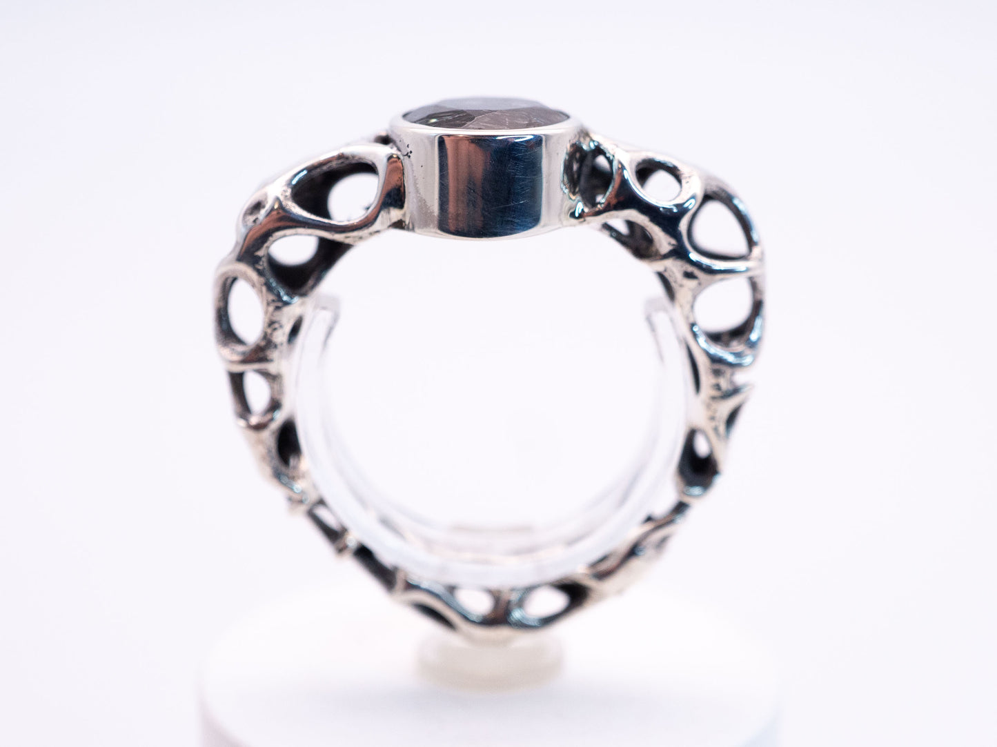 Indra’s Jeweled Net with Rutilated Quartz | Ring Size 8