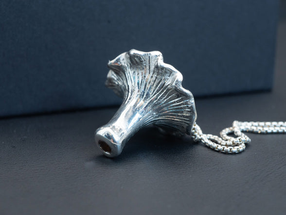 Chanterelle | Pendant
