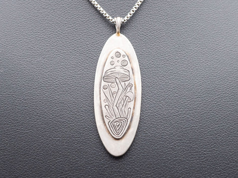 Travelers Mushroom | Pendant