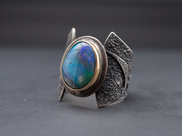 The Riftstone Ring | Abstract Lightning Ridge Opal ring