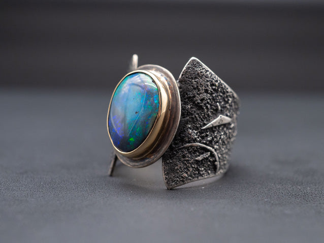 The Riftstone Ring | Abstract Lightning Ridge Opal ring