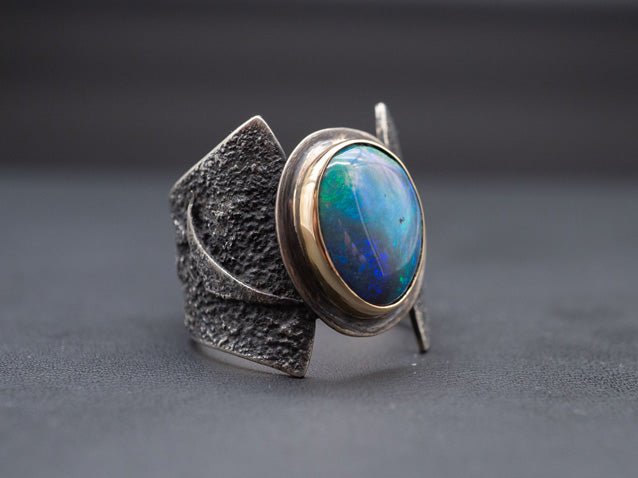 The Riftstone Ring | Abstract Lightning Ridge Opal ring