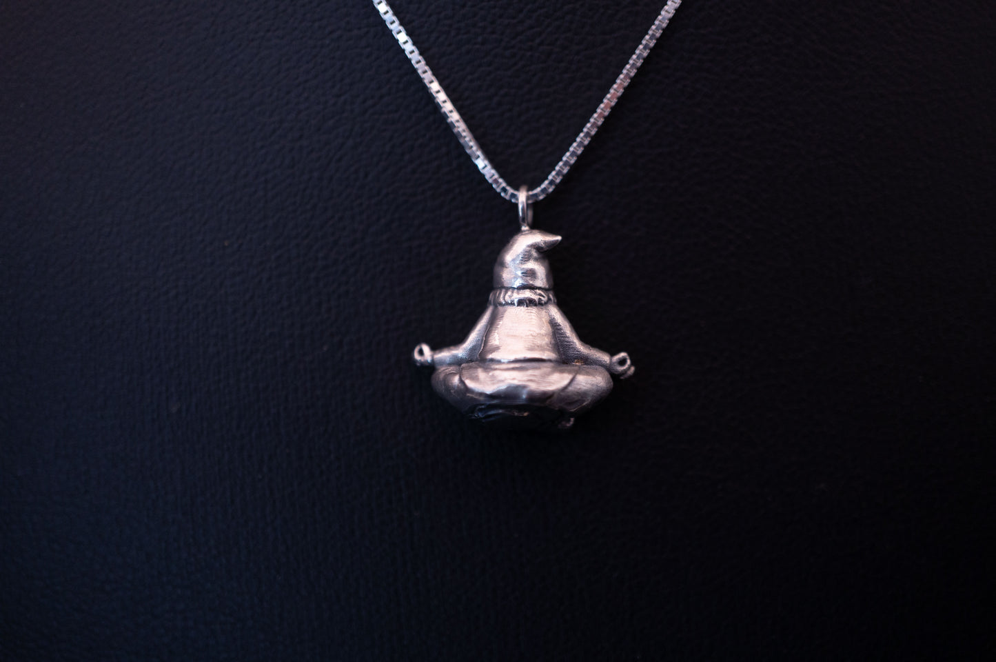 Meditating Gnome | Pendant