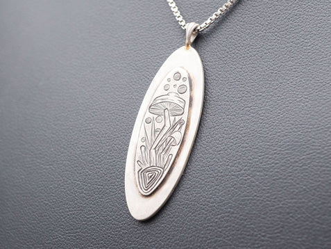 Travelers Mushroom | Pendant