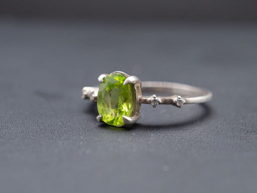 Grace | Ring Size 7